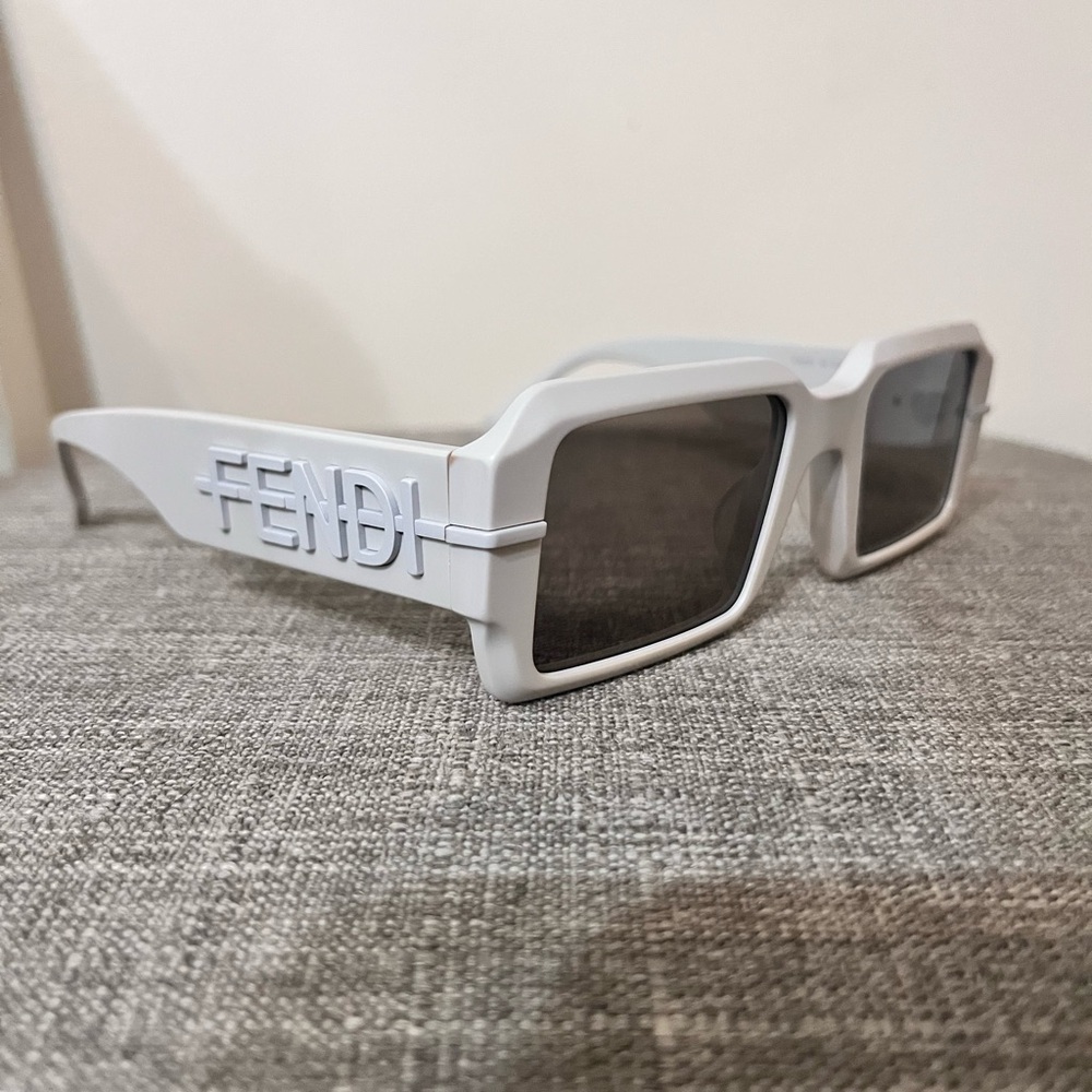 Fendi White Rectangular Sunglasses - image 2